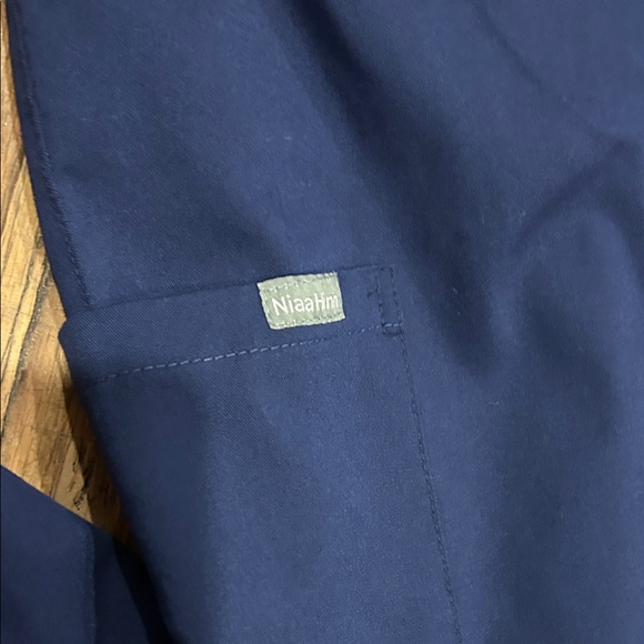 Navy/Royal Blue Women's Scrub Set - Picture 4 of 9